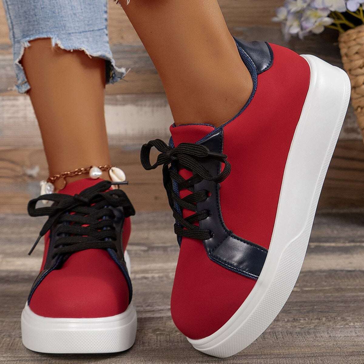 Flats Women Walking Sports Skateboard Shoes Retro Fashion Casual Sneakers New Lace-up Flats Women Walking Sports Skateboard Shoes Retro Fashion  J&E Discount Store 